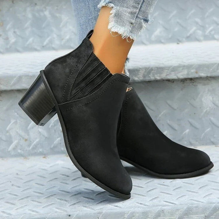 Dam Chelsea Boots med Blockklack och Elastiska Sidopaneler