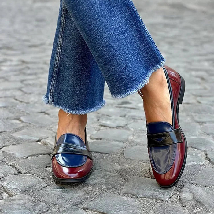 Blanka Pennyloafers i Högglans