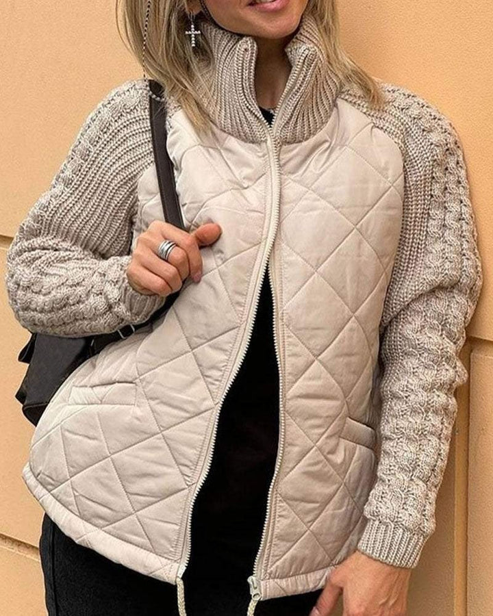 Agnes | Vadderad Jacka med Stickade Ärmar
