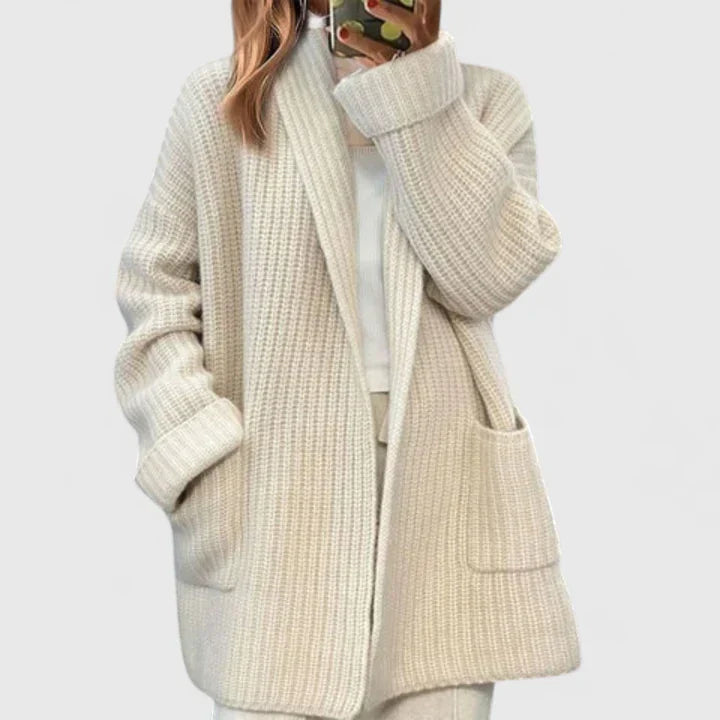 Stina | Öppen Cardigan med Smickrande Silhuett