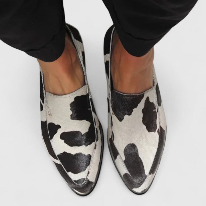 Camilla | Loafers med Spetsig Tå och Låg Klack