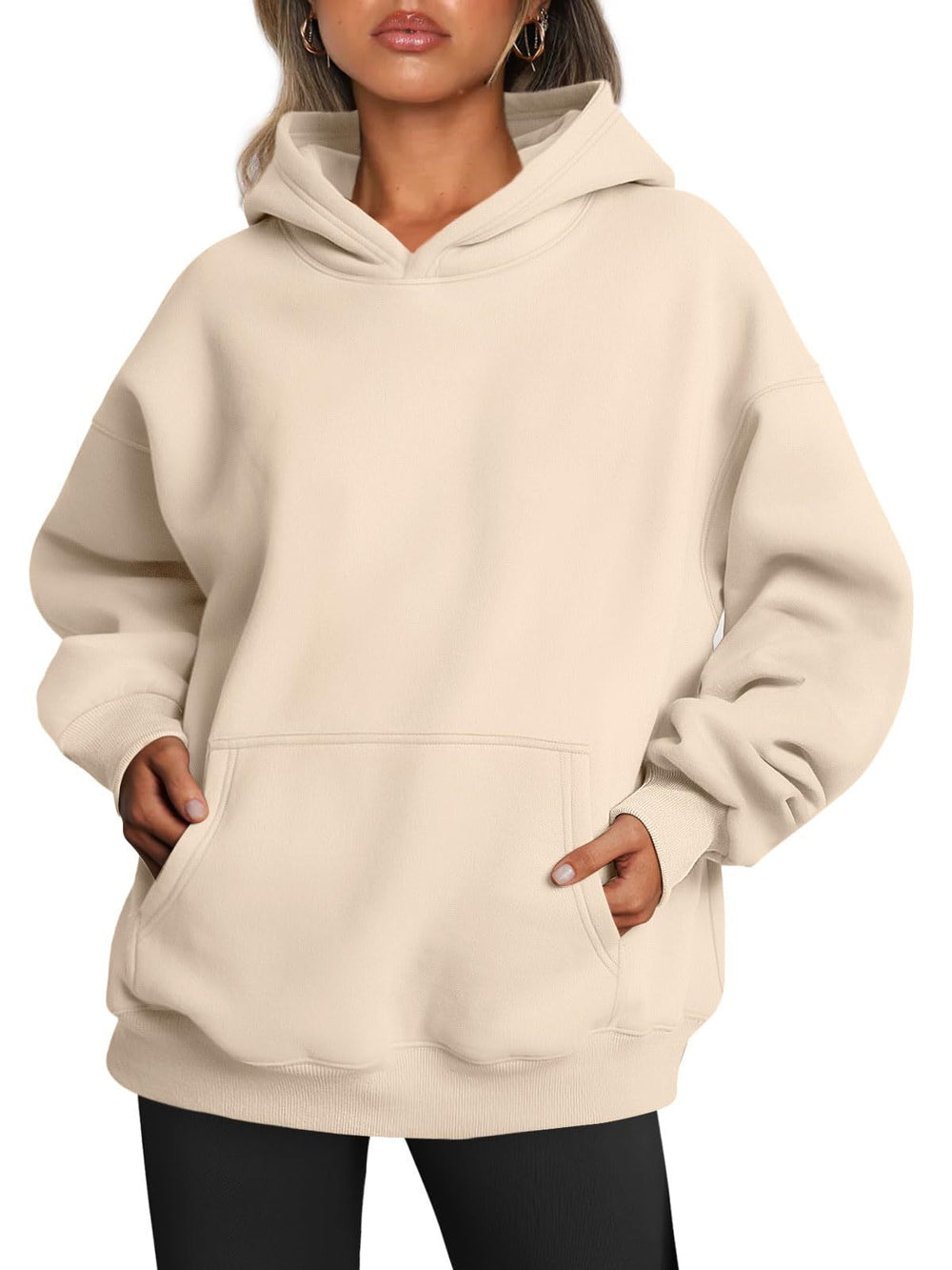 Oversized hoodie med fleece och känguruficka
