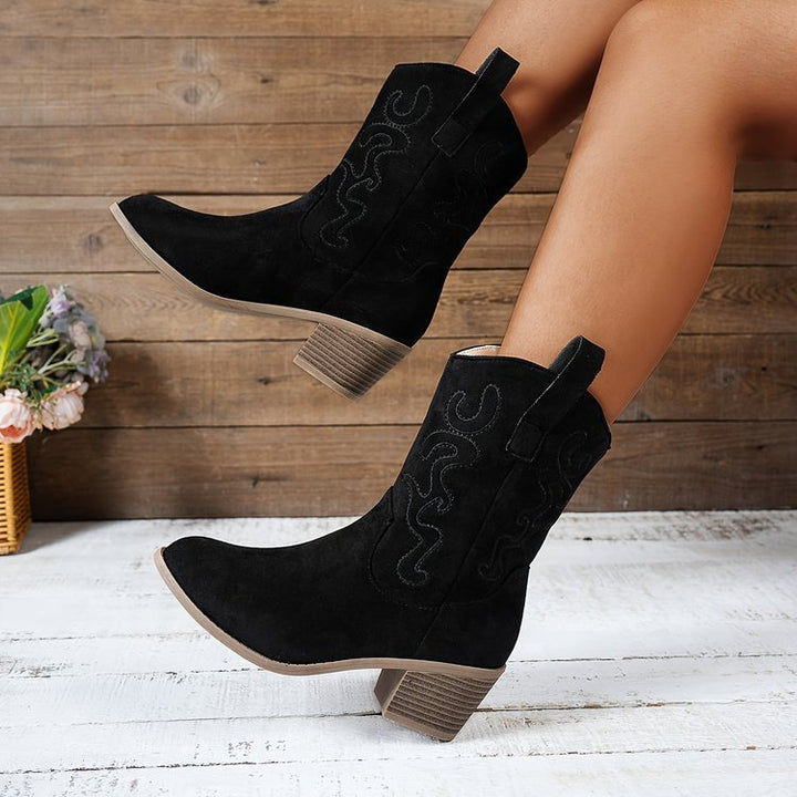 Cowboystövlar dam med broderi, spetsig tå och blockklack