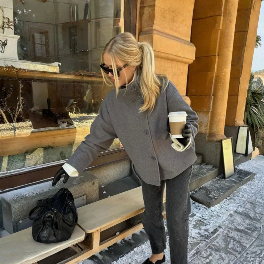Ella - Chic Knäppjacka med Ståkrage
