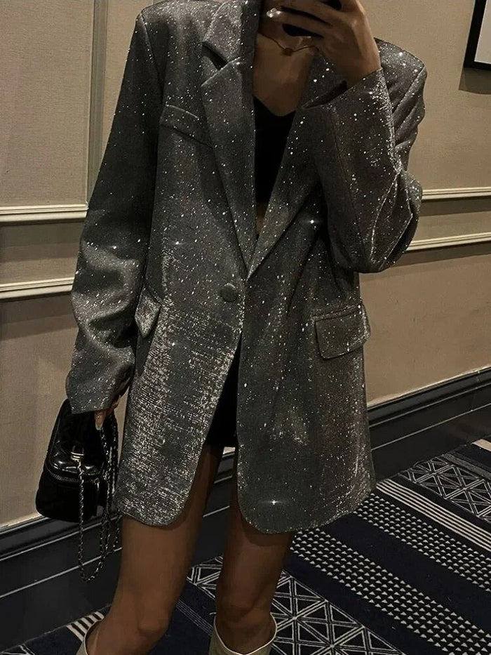 Glittrig Blazer med Skärp och Revärkrage