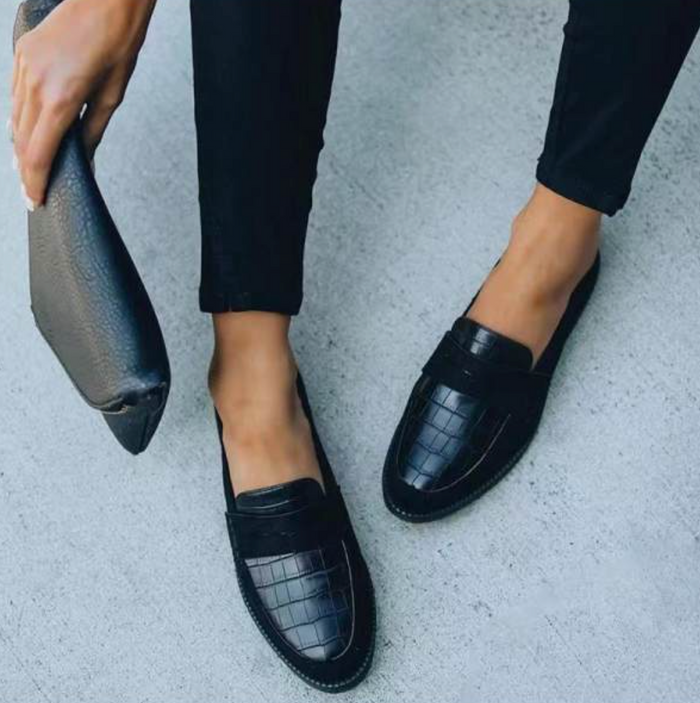Lena | Klassiska Loafers med Gummisula