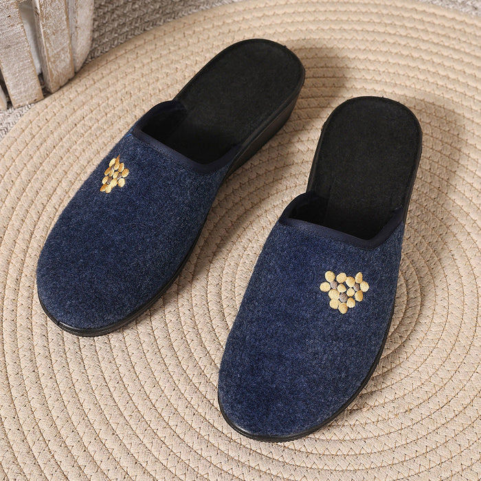 Mjuka Tofflor med Broderade Blommor och Kilklack