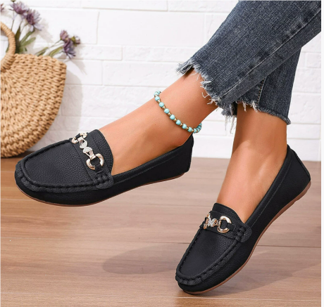 Klassiska Loafers med Metalldetalj