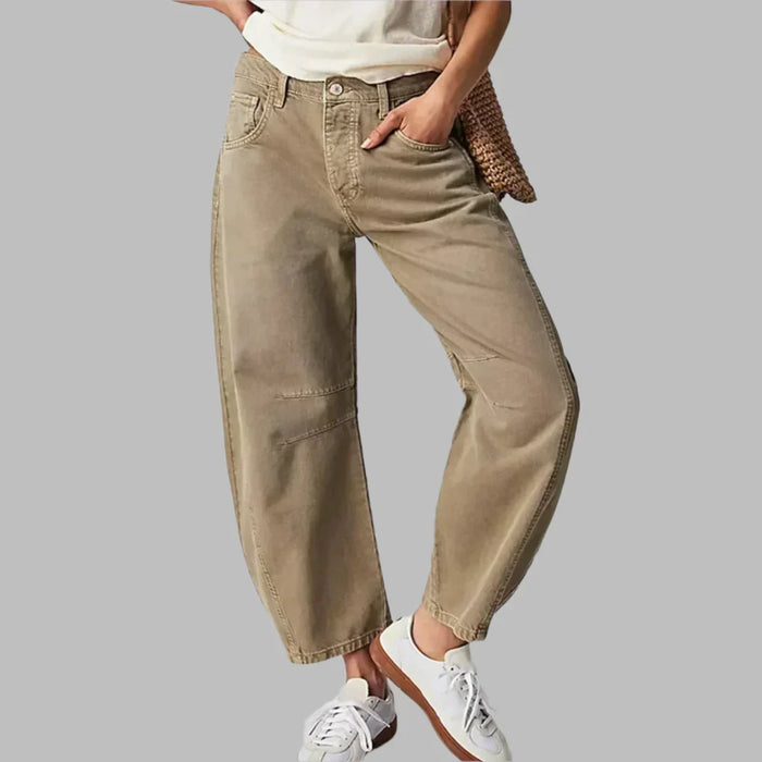 Avslappnade Vida Jeans med Hög Midja och Fickor