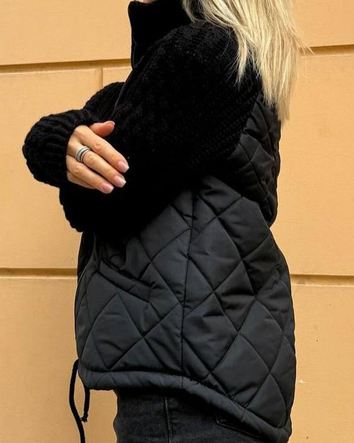 Agnes | Vadderad Jacka med Stickade Ärmar