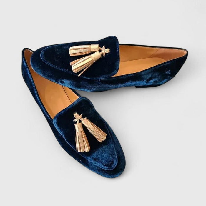 Matilda | Platta Loafers med Tofsar